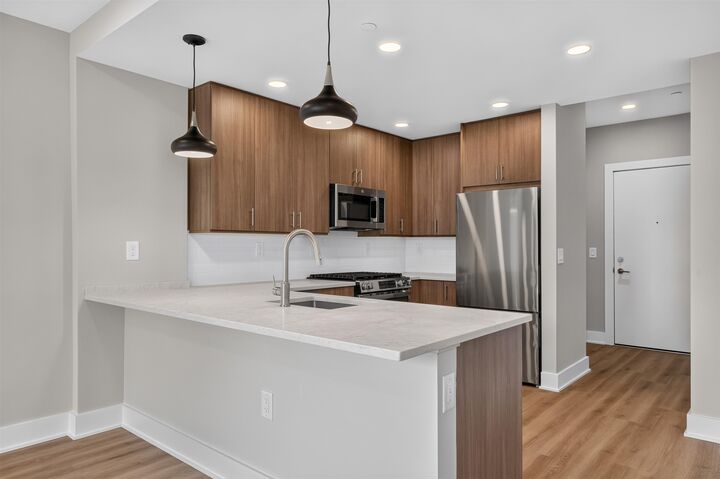Property Photo: 72 Vroom St 403 NJ 07306
