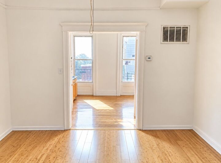 Property Photo:  351 Communipaw Ave 2  NJ 07304 