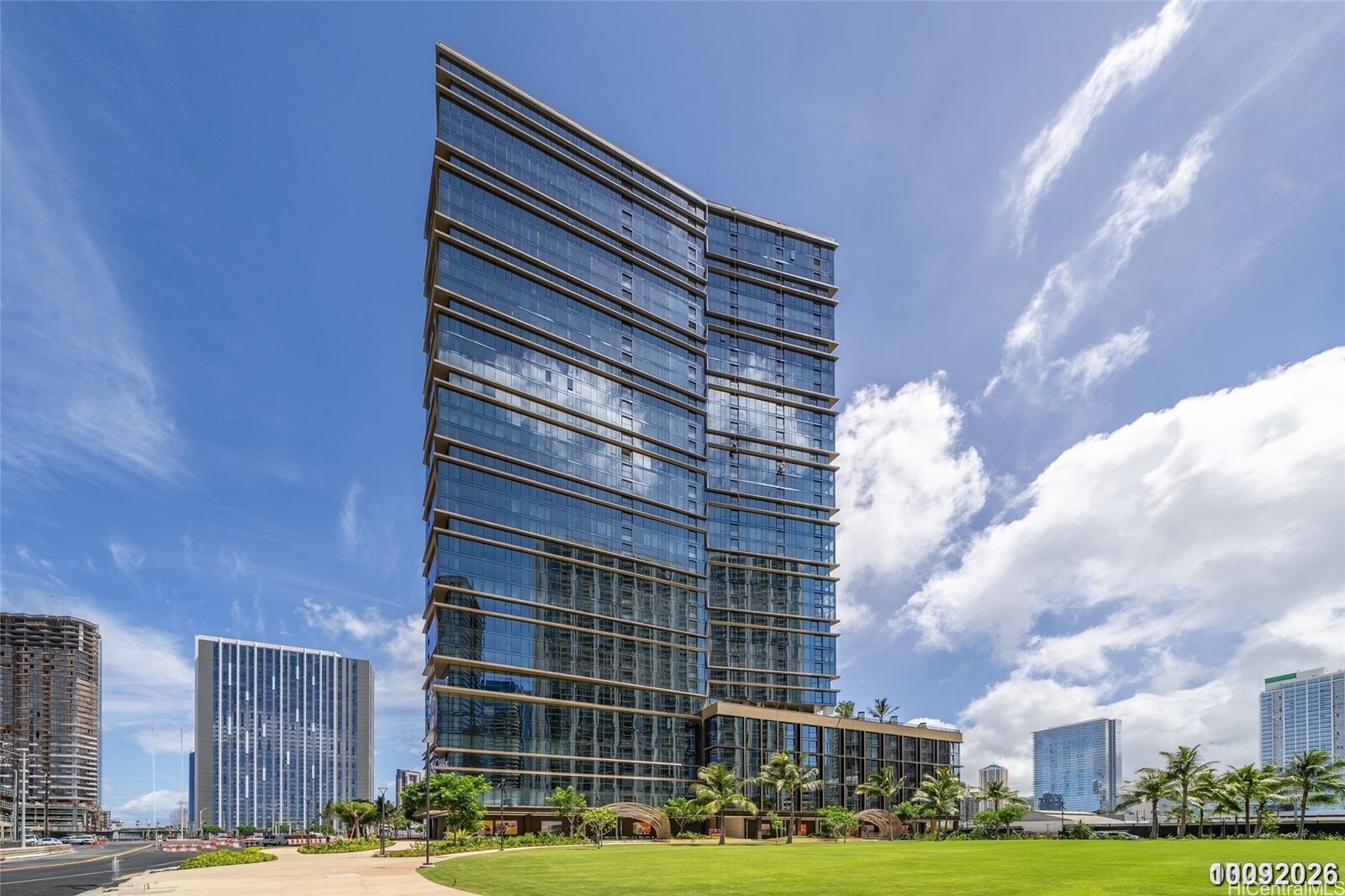 Property Photo:  333 Ward Avenue 2815  HI 96814 