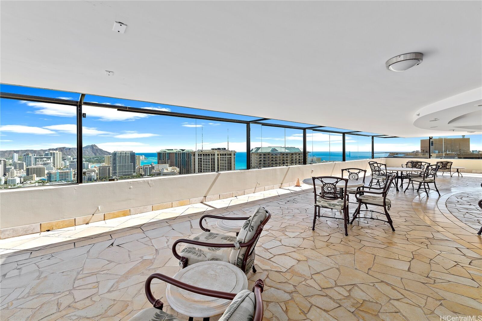 Property Photo: 343 Hobron Lane 2202 HI 96815