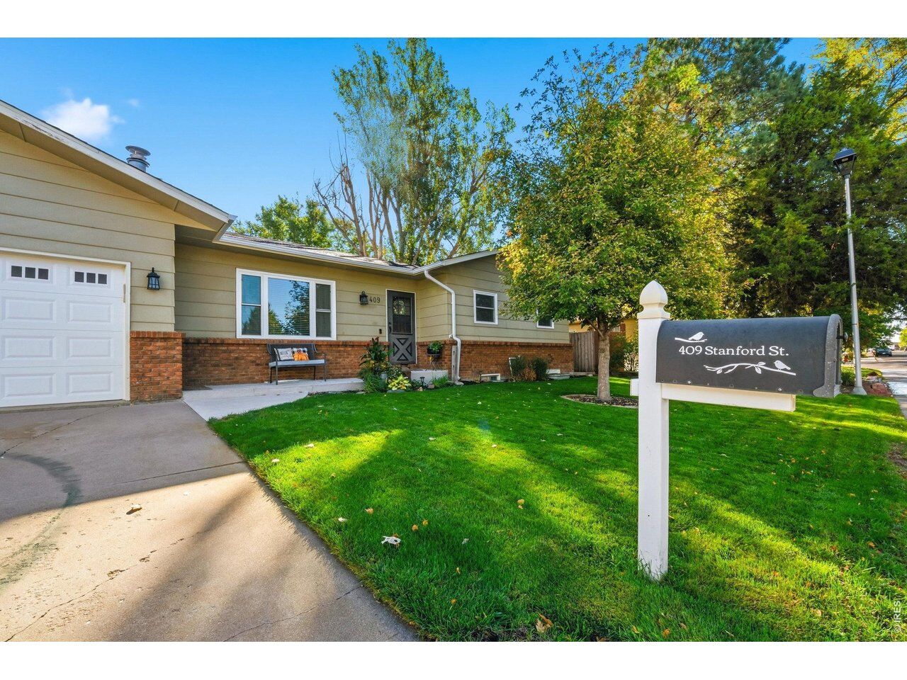 Property Photo: 409 Stanford St CO 80723