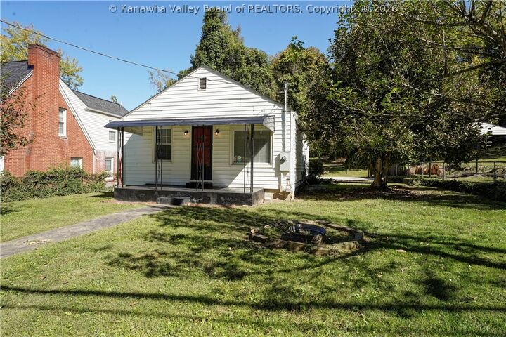 Property Photo:  108 Hickory Road  WV 25314 