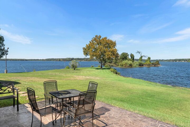 Property Photo:  269 County Rd 193  TX 75643 