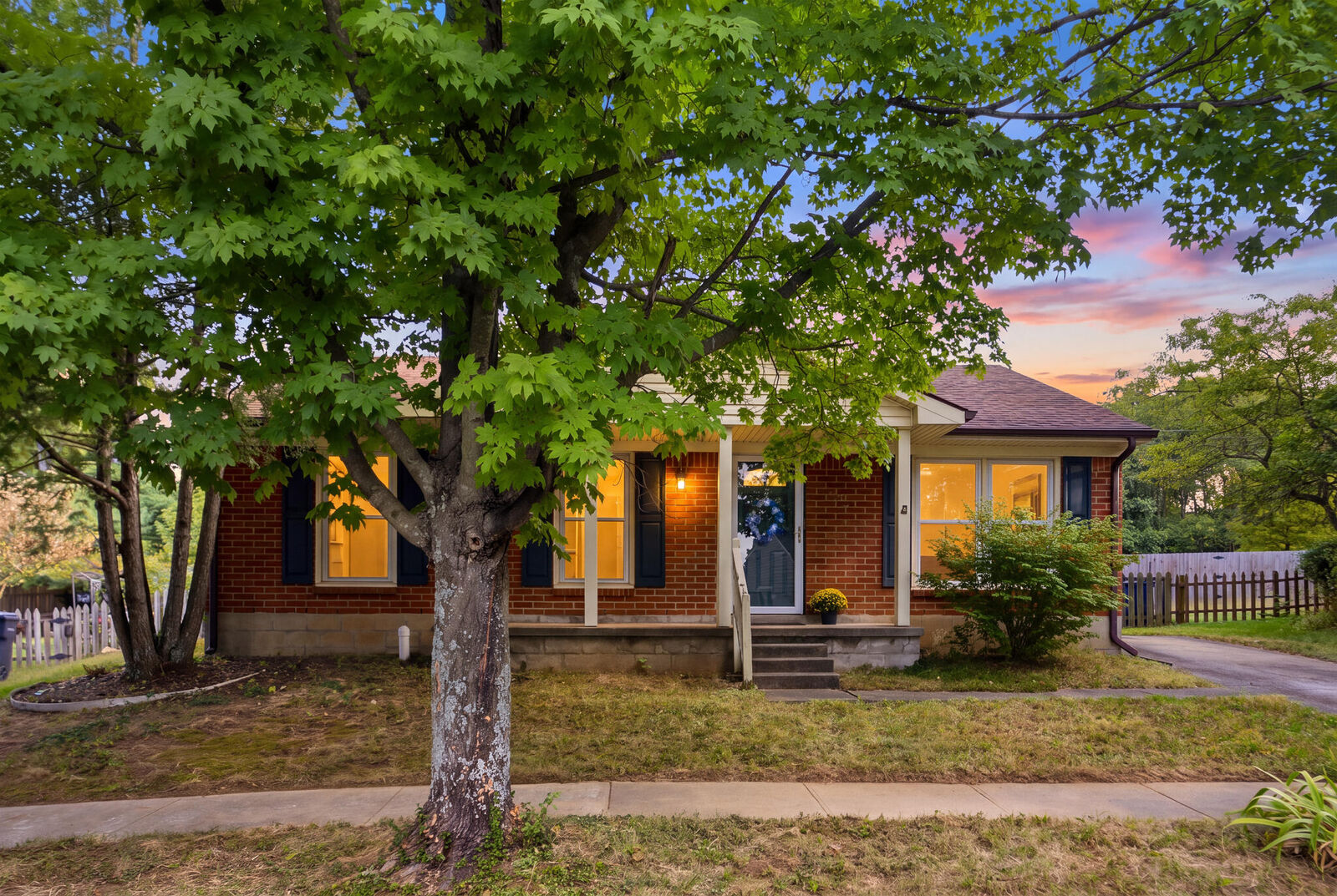 Property Photo:  3887 Dylan Place  KY 40514 