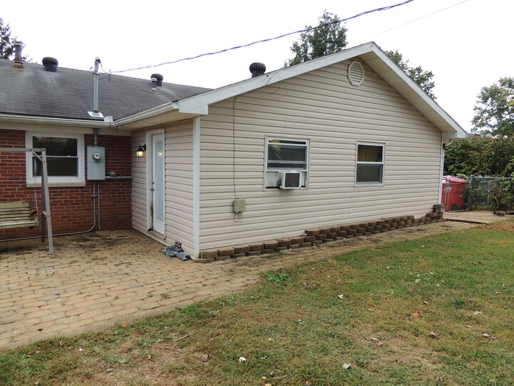 Property Photo:  104 Spruce Drive  KY 40601 