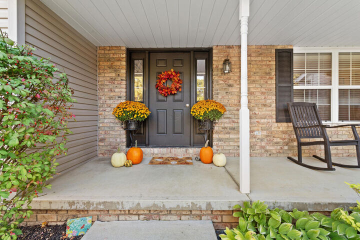Property Photo: 38 Elmwood Pl. OH 44904