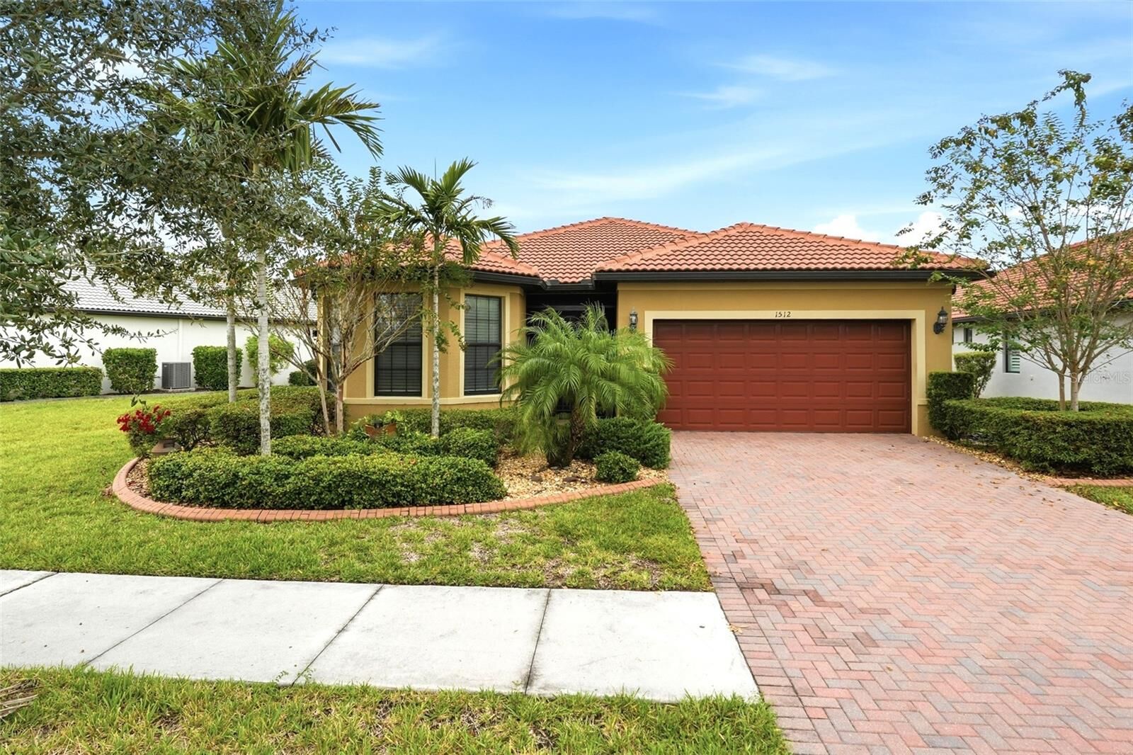 Property Photo:  1512 Hyssop Loop  FL 34289 