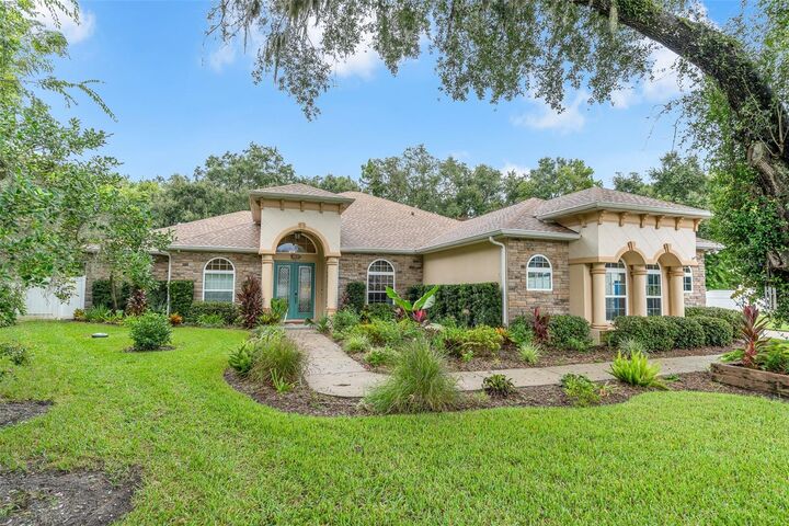 Property Photo: 3384 Country Manor Drive FL 32119