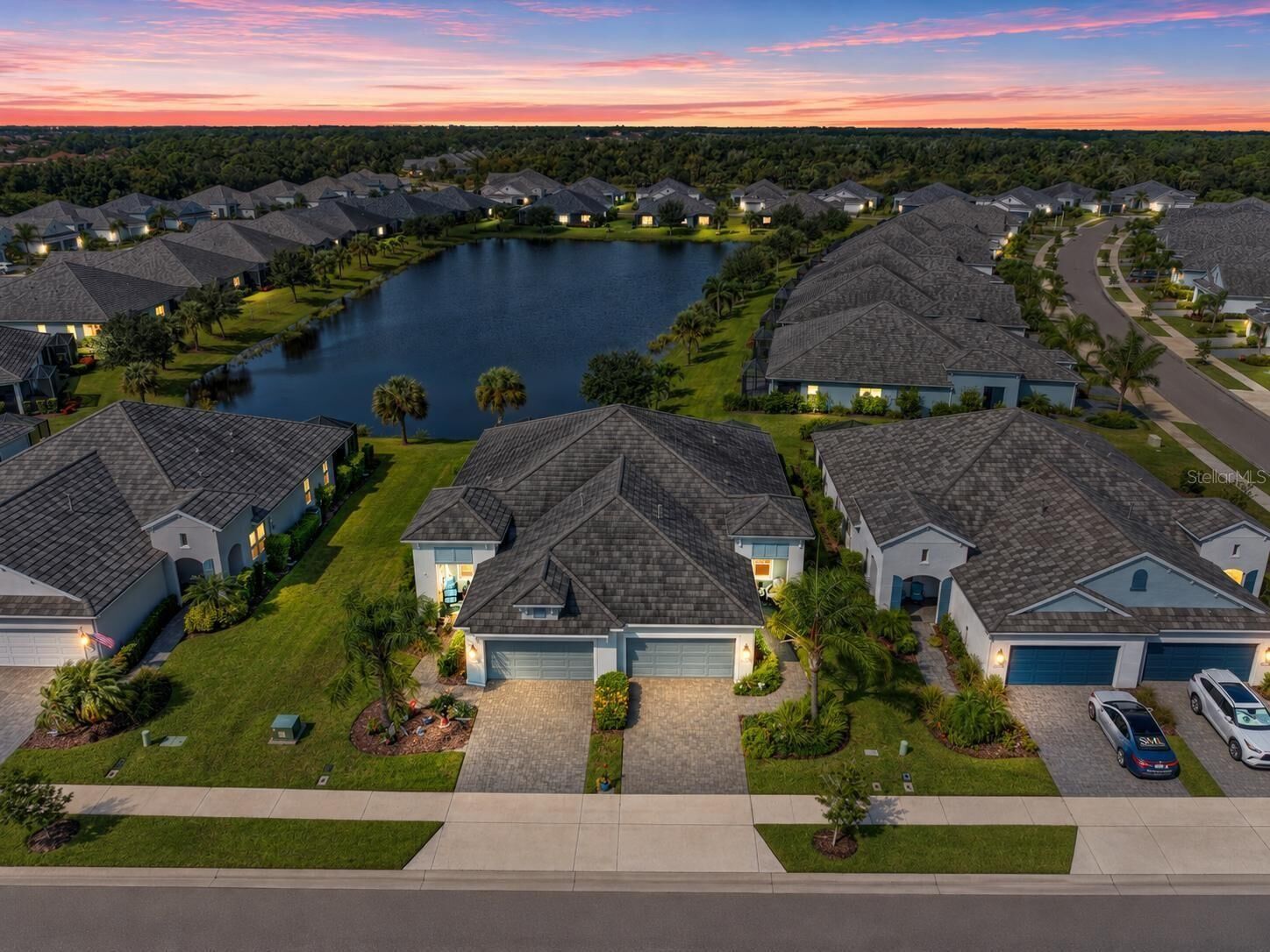 Property Photo:  21609 Lake Placid Way  FL 34293 