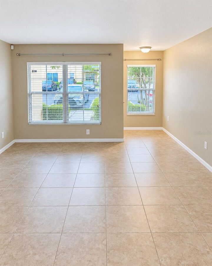 Property Photo: 5481 Limestone Lane FL 33809