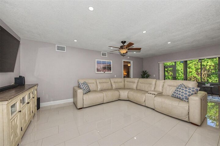 Property Photo: 1801 E Lake Road 1D FL 34685