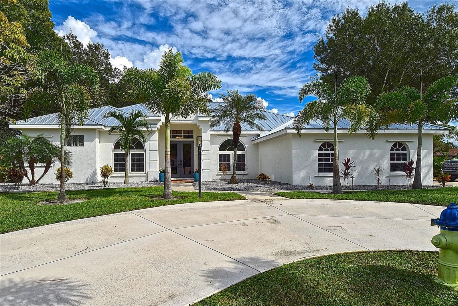 Property Photo:  8309 Misty Lake Circle  FL 34241 
