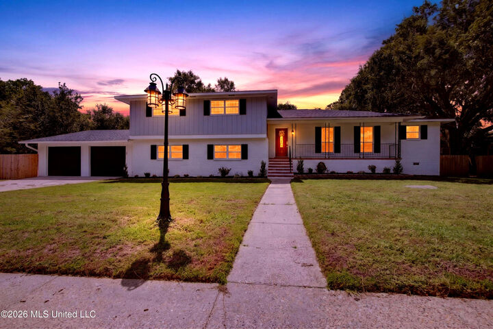 Property Photo:  808 Sea Cove Street  MS 39581 