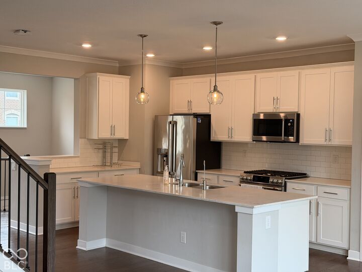 Property Photo:  315 Fairfax Way  IN 46077 