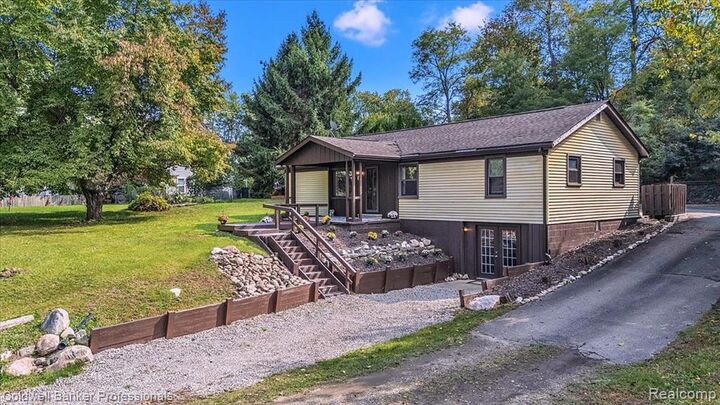 Property Photo:  2281 Judah Road  MI 48359 2250 