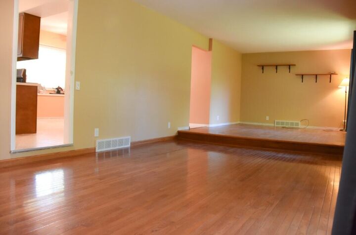 Property Photo:  1433 Joseph Street  MI 48638-6530 