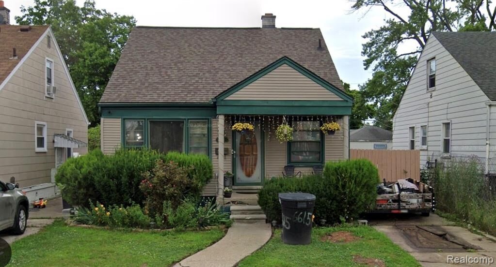 Property Photo:  6615 Winthrop Street  MI 48228 3765 