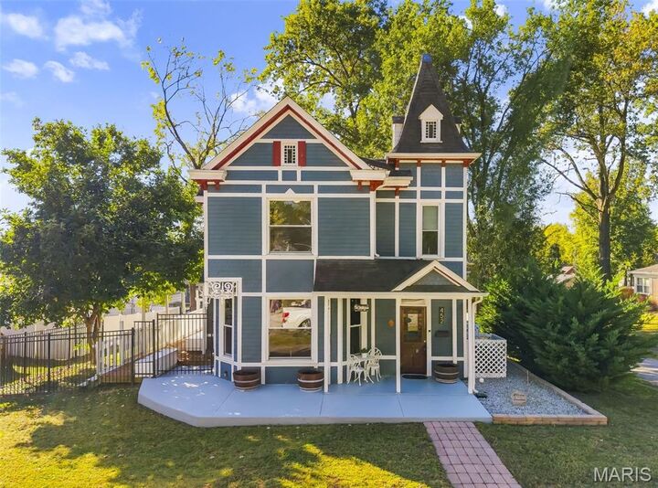 Property Photo:  452 W Main Street  IL 62254 
