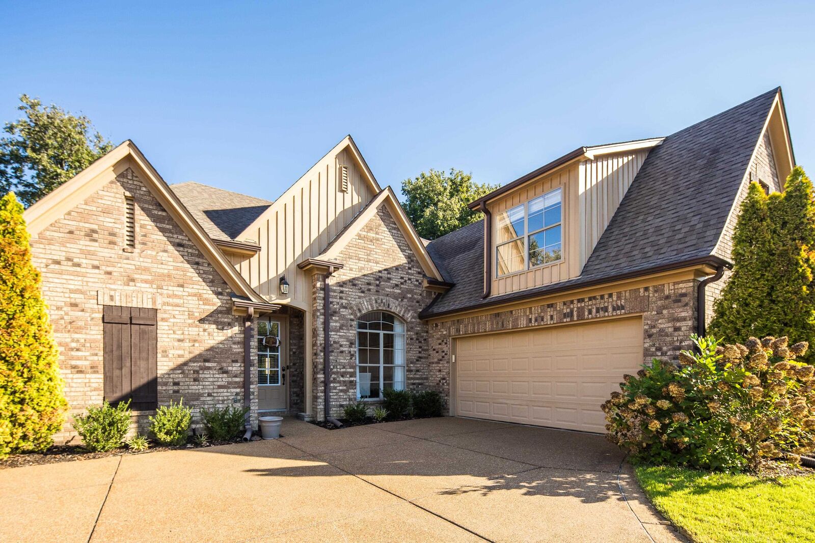 Property Photo:  7924 Ivy Lake Dr  TN 38133 
