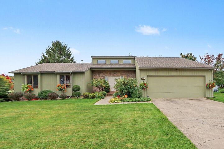 Property Photo: 125 Jacaranda Drive MI 49015