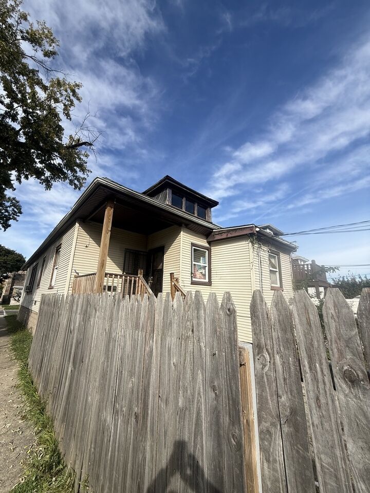 Property Photo:  6459 S Claremont Avenue  IL 60636 