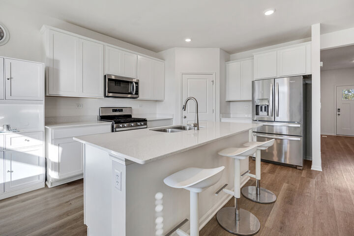 Property Photo:  726 Slate Run  IL 60124 