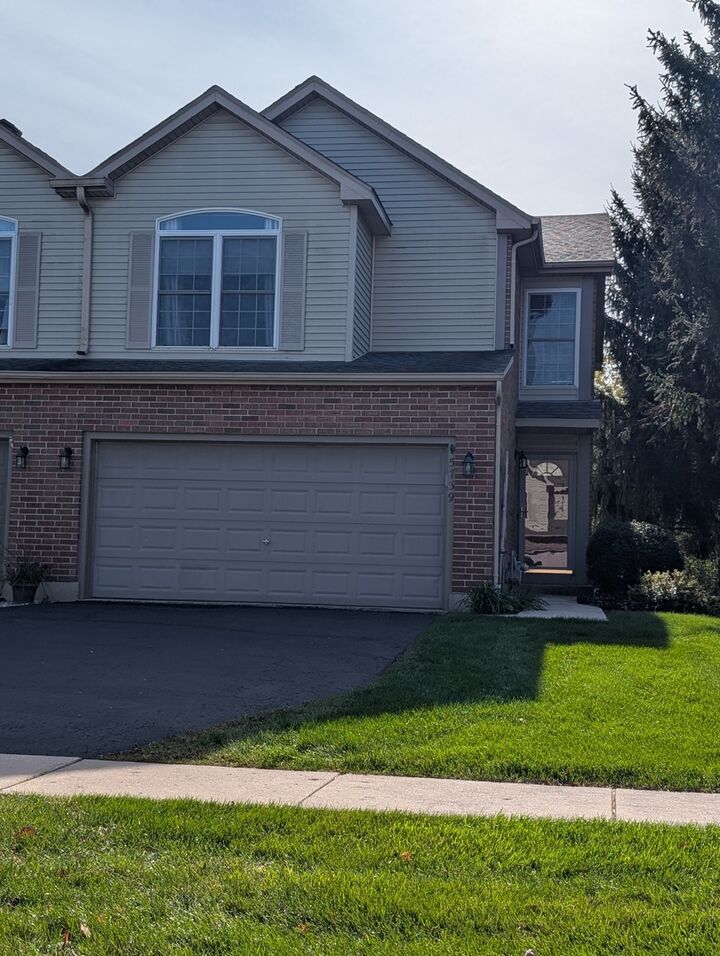Property Photo:  5739 Fieldstone Trail  IL 60050 