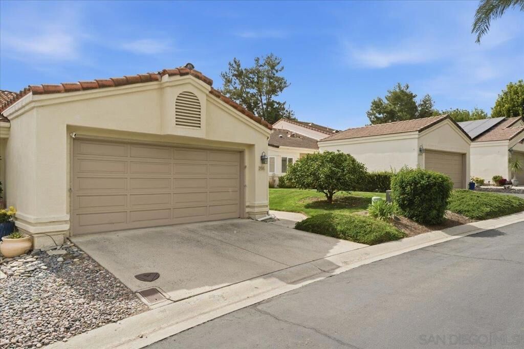 Property Photo:  29585 Circle R Greens  CA 92026 