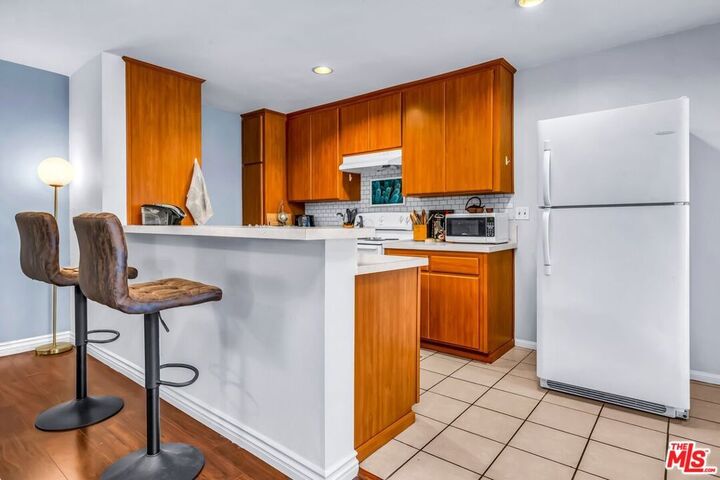Property Photo:  6151 Orange Street 119  CA 90048 
