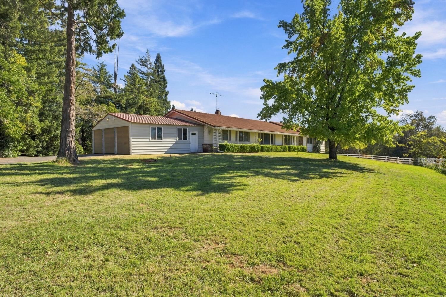 Property Photo:  10020 Van Riper Lane  CA 95658 