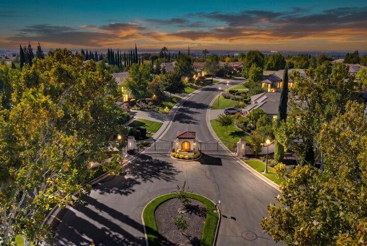 Property Photo:  1881 Yerba Way  CA 95648 