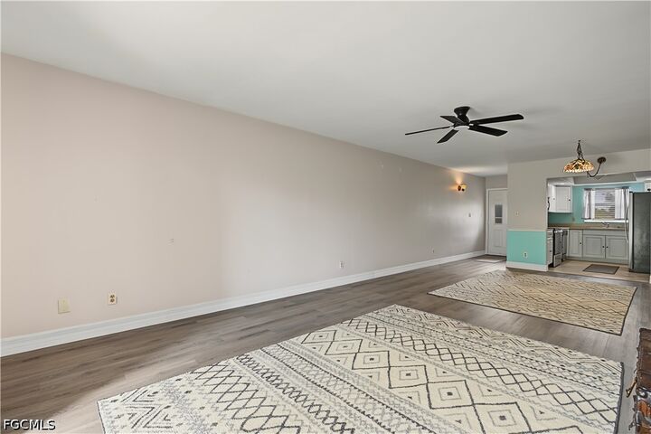 Property Photo:  928 SE 46th Street 1A  FL 33904 