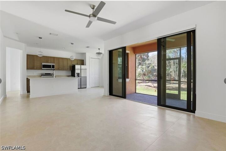 Property Photo: 2167 Della Drive FL 34117