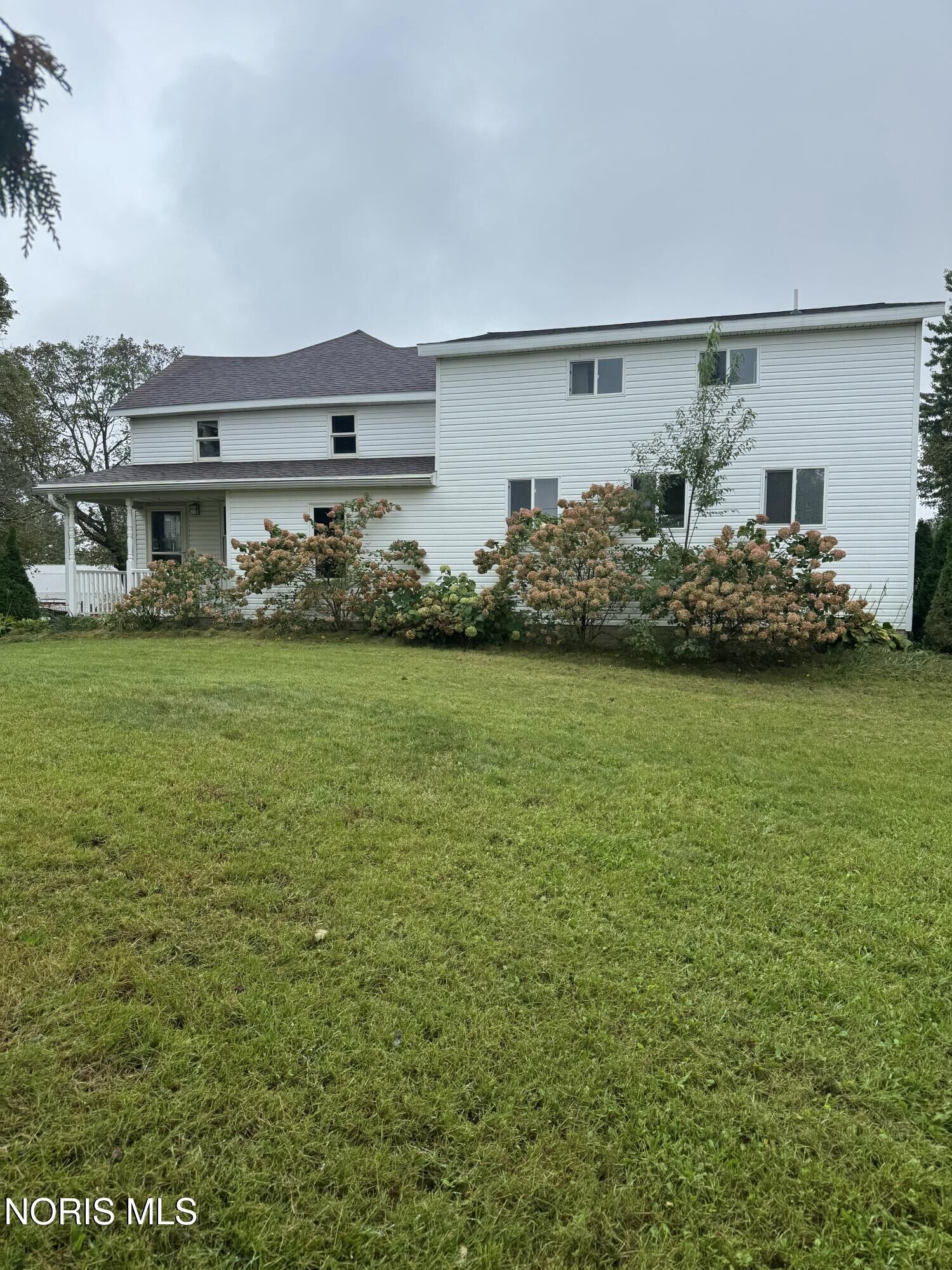 Property Photo: 15547 U.s. 20A OH 43567