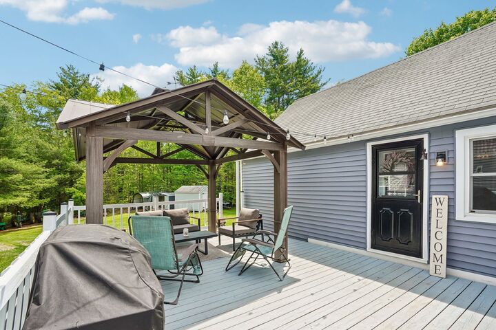 Property Photo: 70 Lane Road NH 03077
