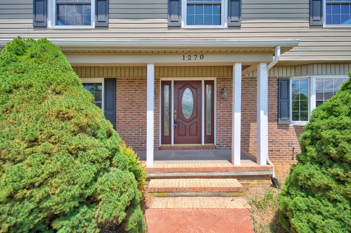 Property Photo: 1270 Crestview Drive VA 24382