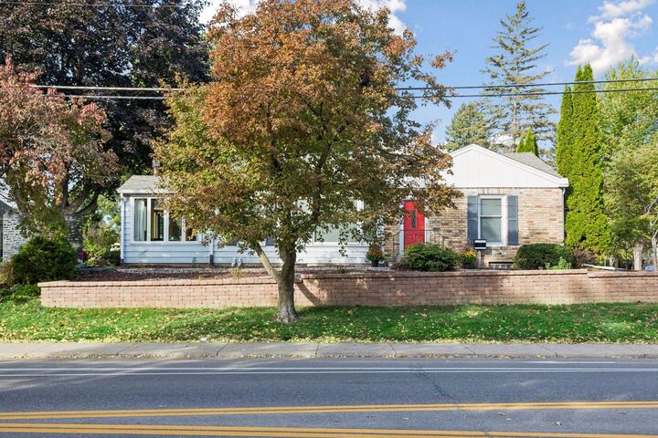 Property Photo:  899 Fairview Avenue S  MN 55116 