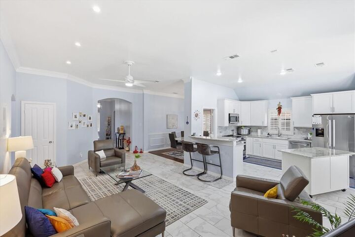 Property Photo: 9427 Ponderosa Trail TX 75063