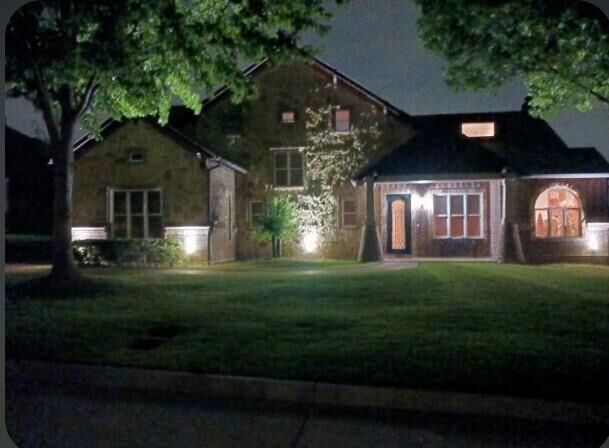 Property Photo: 3201 Wildpointe Court TX 76063