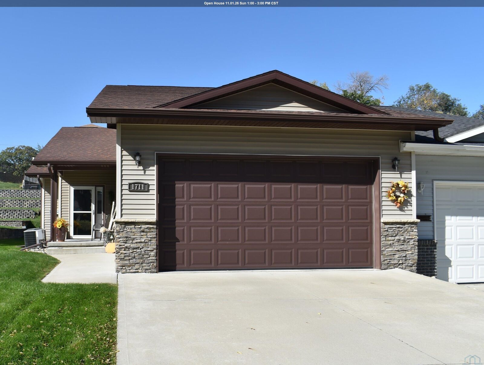 Property Photo:  1711 S Saint Aubin St  IA 51106 
