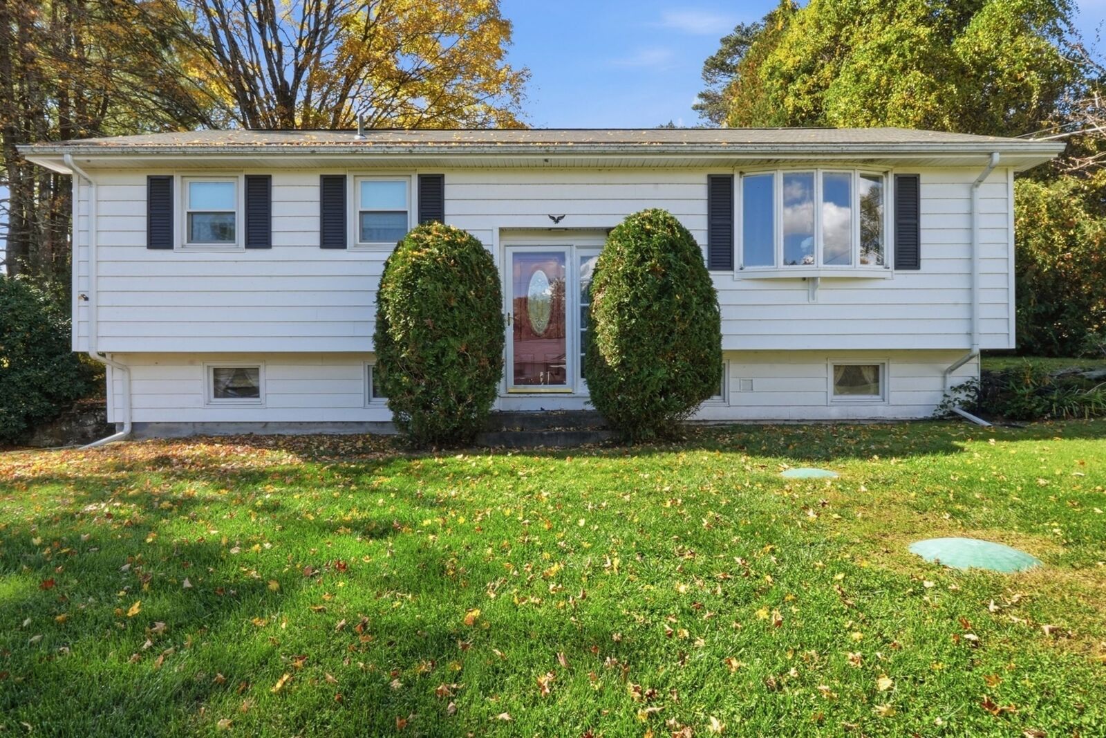 Property Photo:  6 Birch St  MA 01585 
