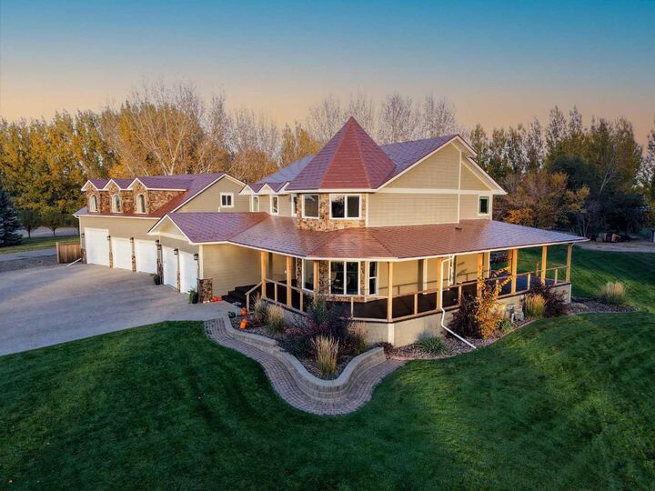 Photo de la propriété: 13 Huckleberry Crescent AB T1G 0A7