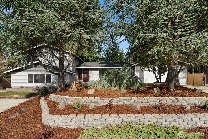 Property Photo:  6009  85th Street E  WA 98371 