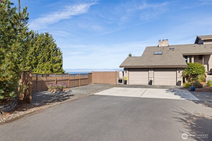 Property Photo:  1222  Dutch Drive  WA 98363 