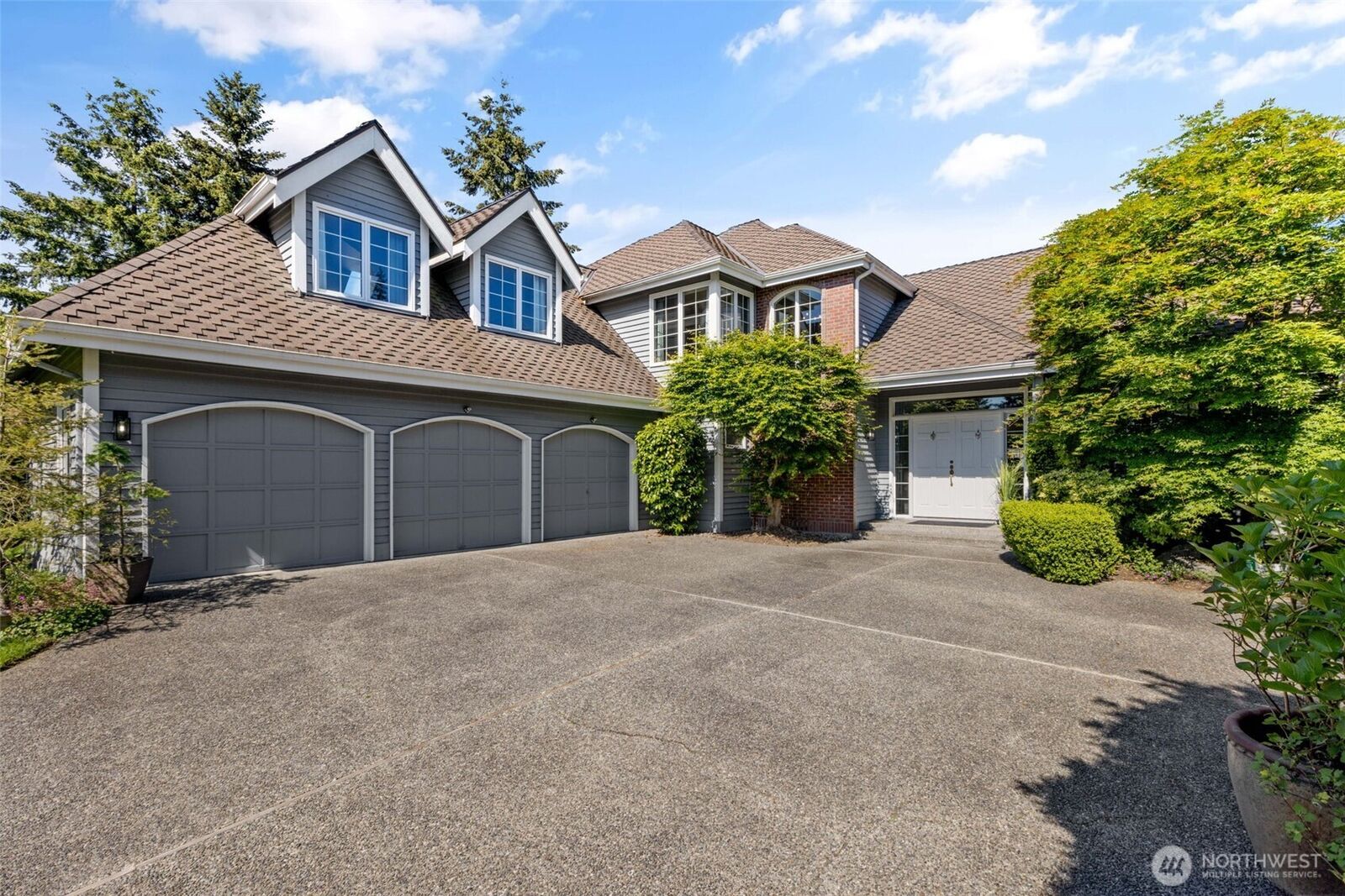 Property Photo: 408 SW 336th Court WA 98023
