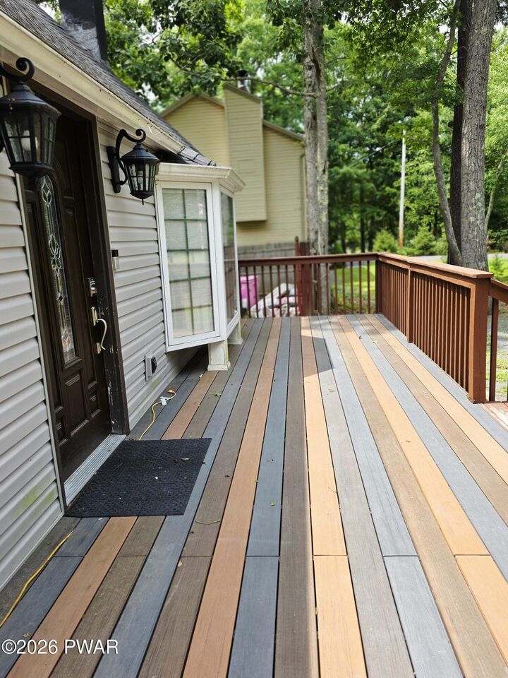 Property Photo:  214 Lake Drive  PA 18328 