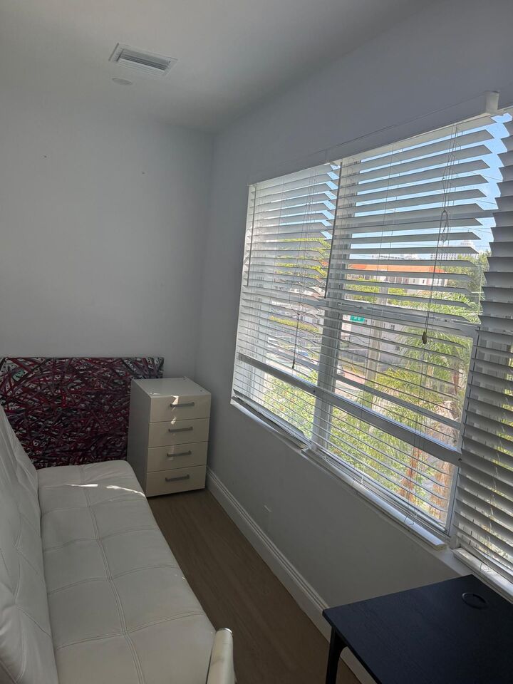 Property Photo:  1358 Pennsylvania Avenue 307  FL 33139 