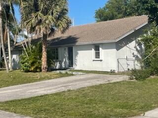 Property Photo:  6110 Francis Street 2  FL 33458 