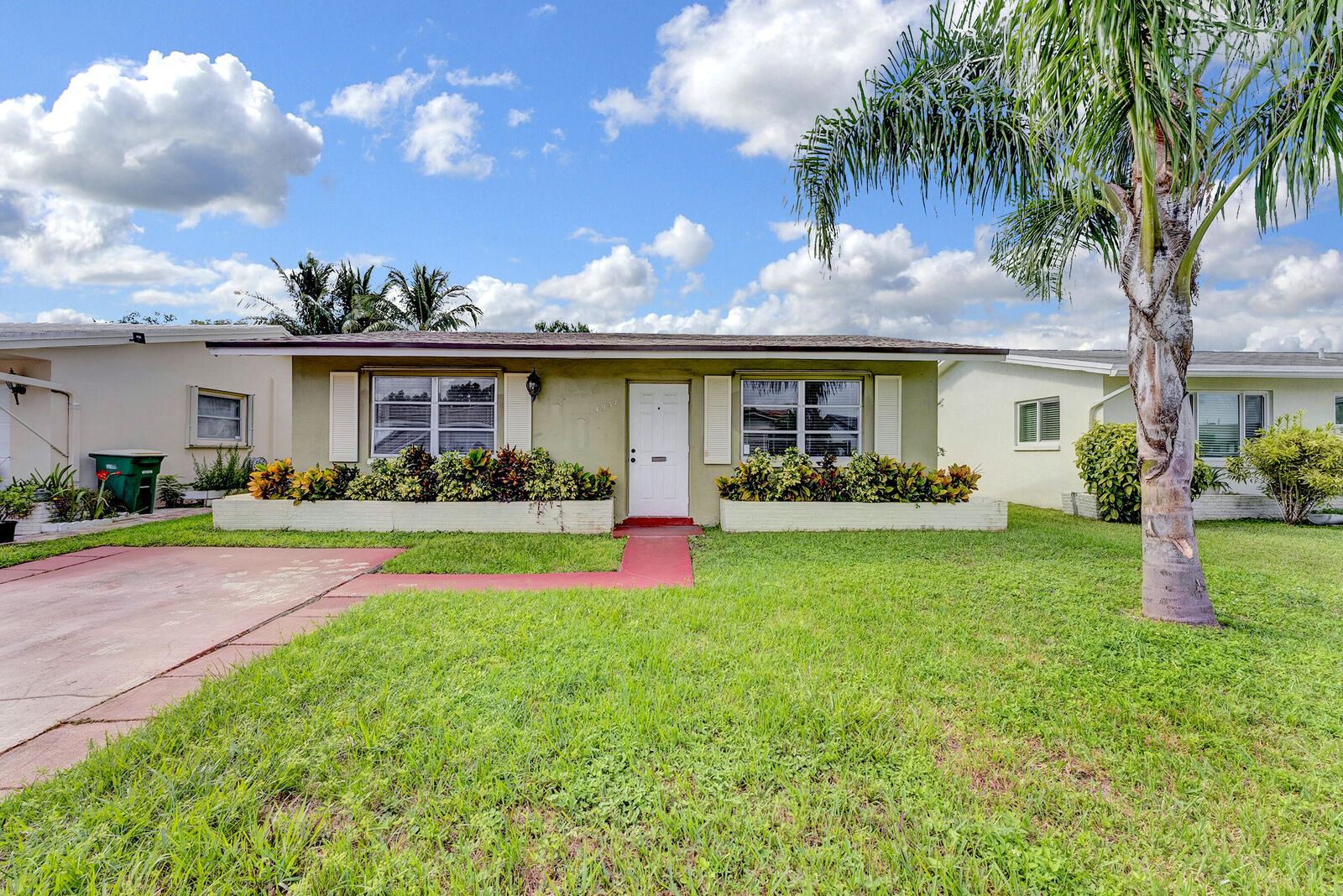 Property Photo: 4938 NW 54th Court FL 33319