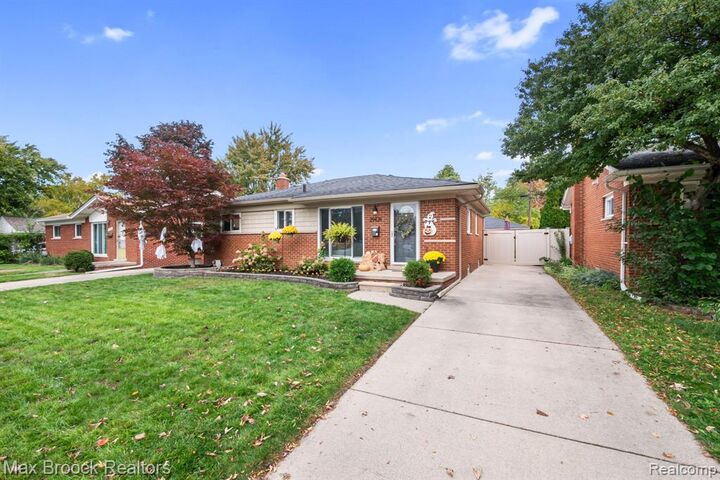 Property Photo: 29428 Shackett Avenue MI 48071